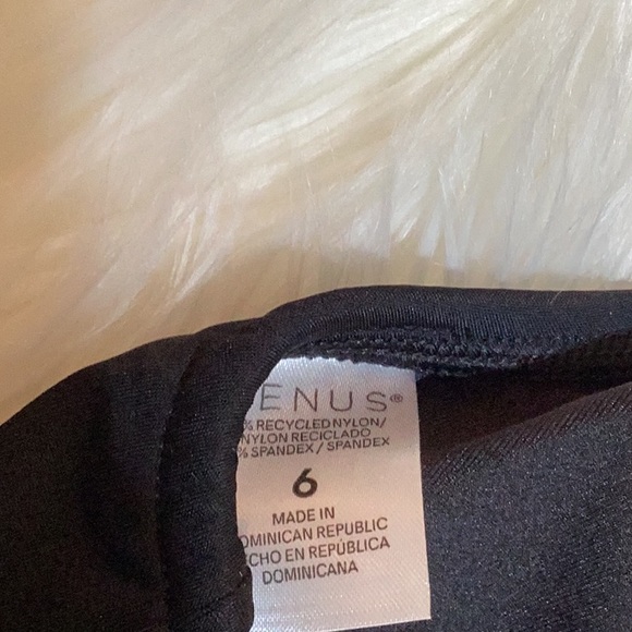 Venus Bikini Top - Picture 3 of 3